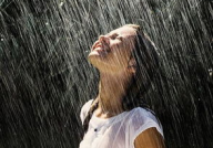 梦见被雨淋湿,解析梦见被雨淋湿的深层寓意